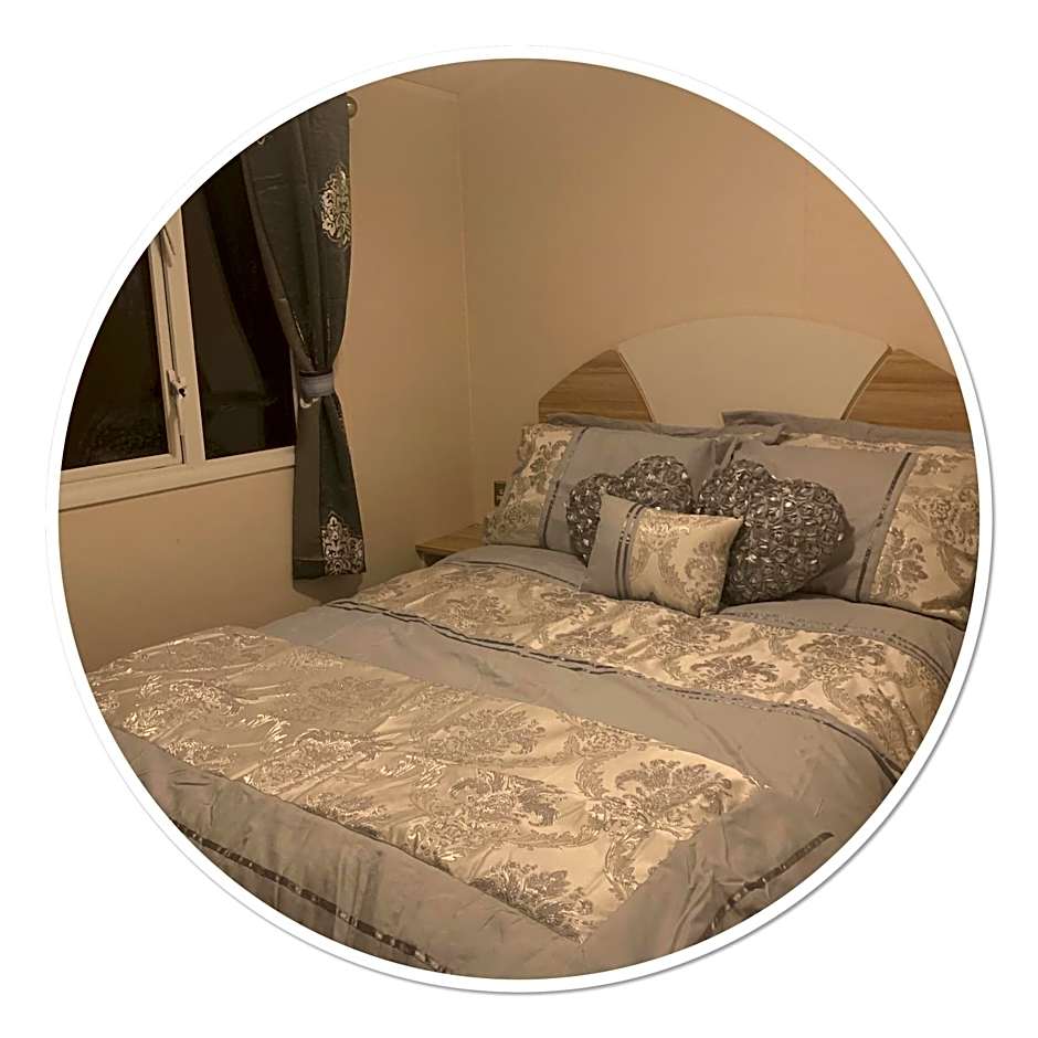 Holiday Home Breaks At Tattershall Lakes