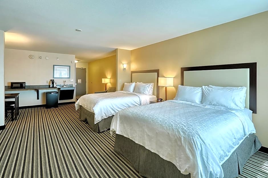 Holiday Inn Express and Suites Batavia By IHG
