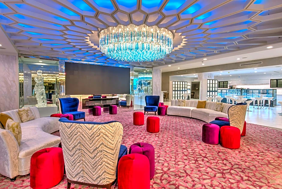 DoubleTree by Hilton Houston Brookhollow