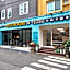 Backpackers In Yeosu