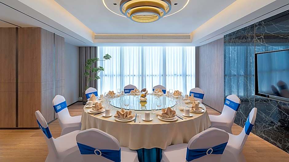 Holiday Inn Express Jiangmen Yinhu Bay By IHG