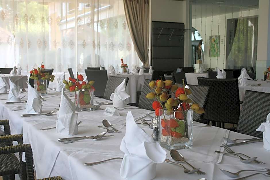 BIRKENHOF GOLS - B & B - Wohlfühl Hotel mit Wochenend-Restaurant