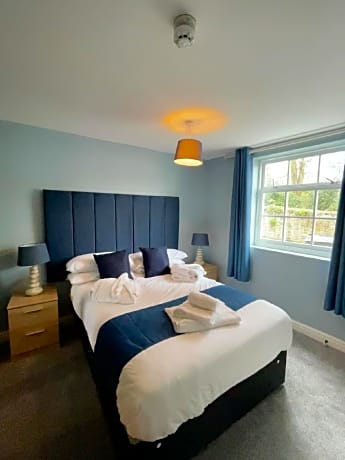 Two-Bedroom Superior Apartment