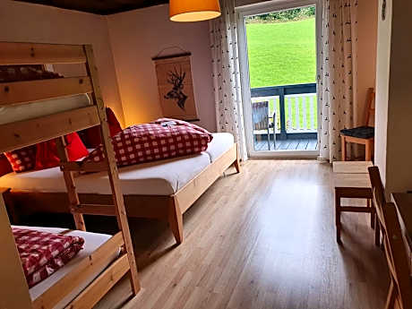 Economy Quadruple Room