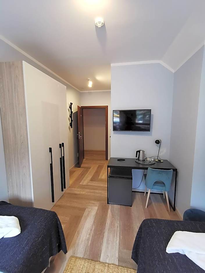 POD DEBEM Kompleks Zeglarsko-Rekreacyjny