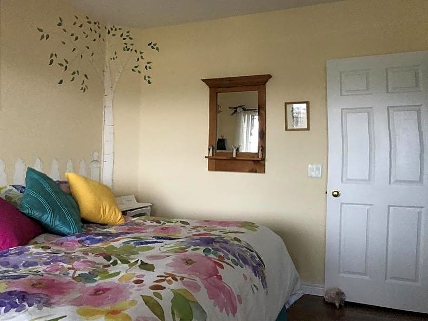 Golden Pathways Retreat B&B