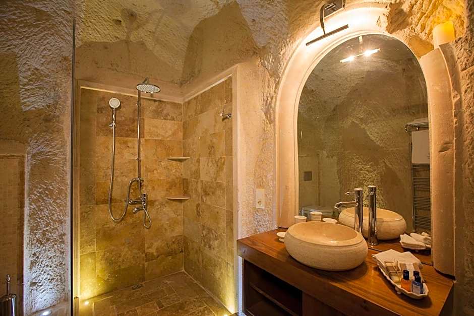 Azure Cave Suites - Cappadocia