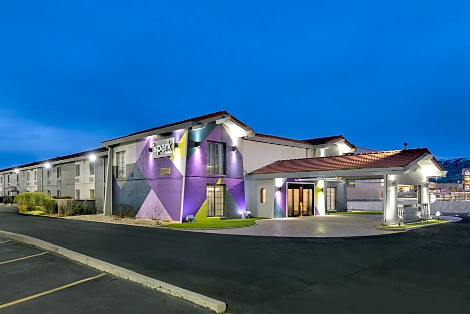 Spark by Hilton Rock Springs