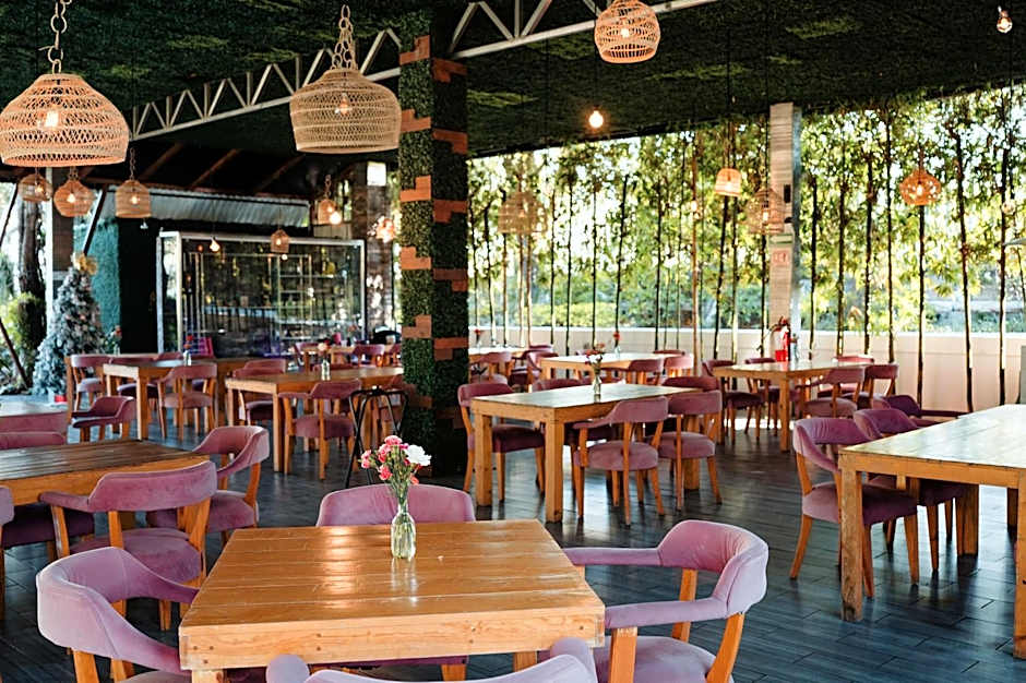 Rancho Macloy Hotel Spa & Social Events