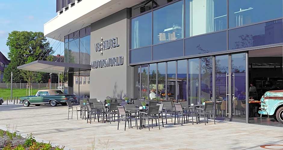V8 HOTEL Motorworld Region Stuttgart