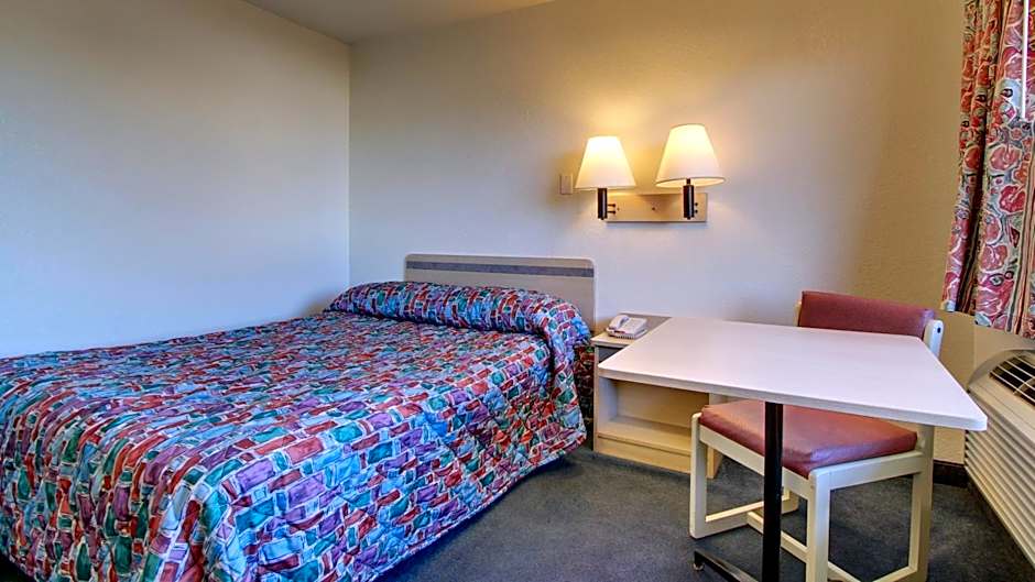 Motel 6-Owensboro, KY
