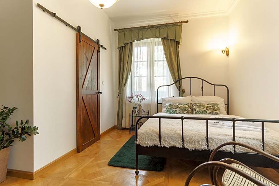 Apartamenty w Dworku Cheval