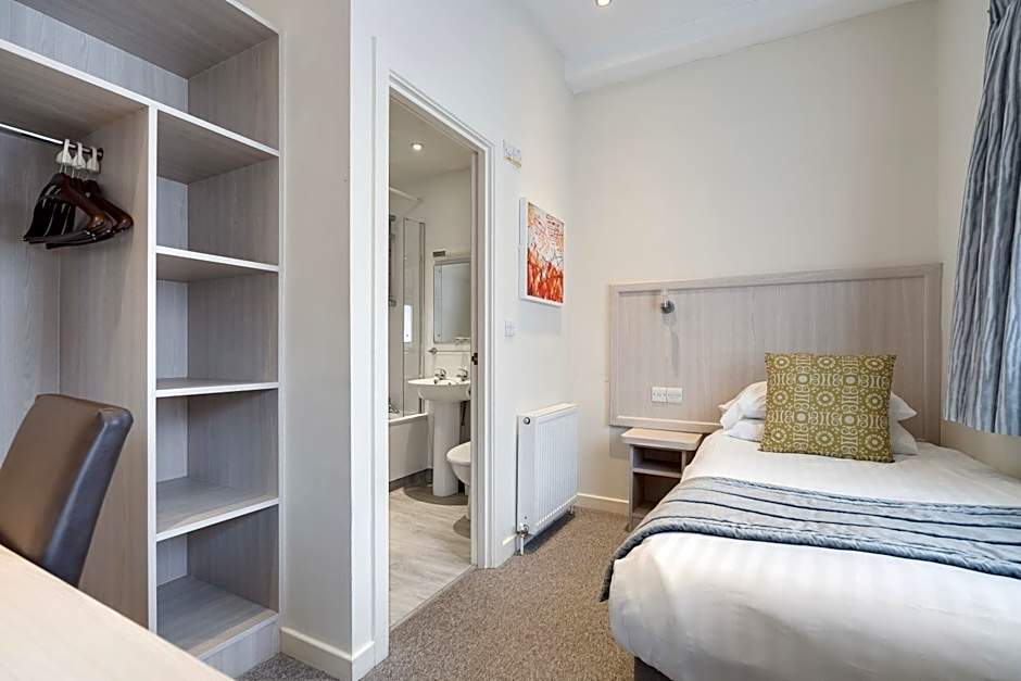 Photo 1 of 1 of Single Room