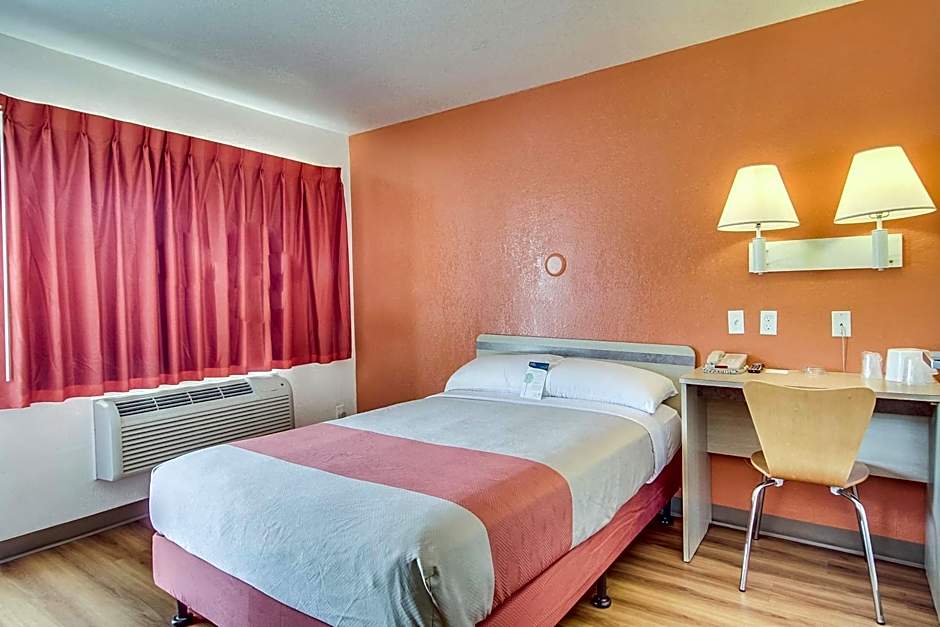 Motel 6 Jacksonville - Orange Park