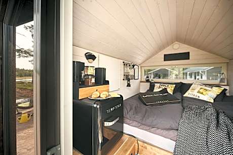 AC kryp in cabin 2