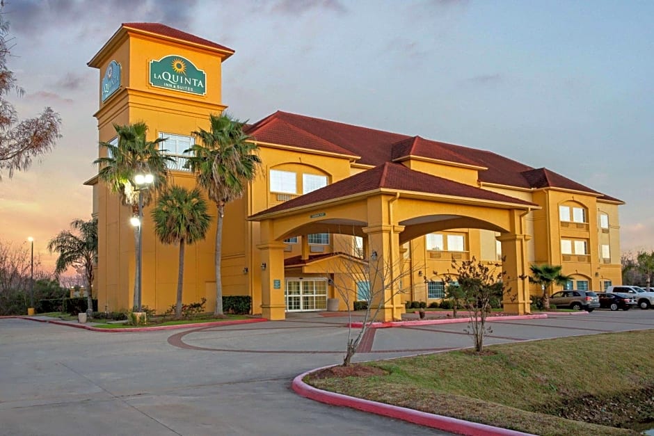 La Quinta Inn & Suites by Wyndham Pearland