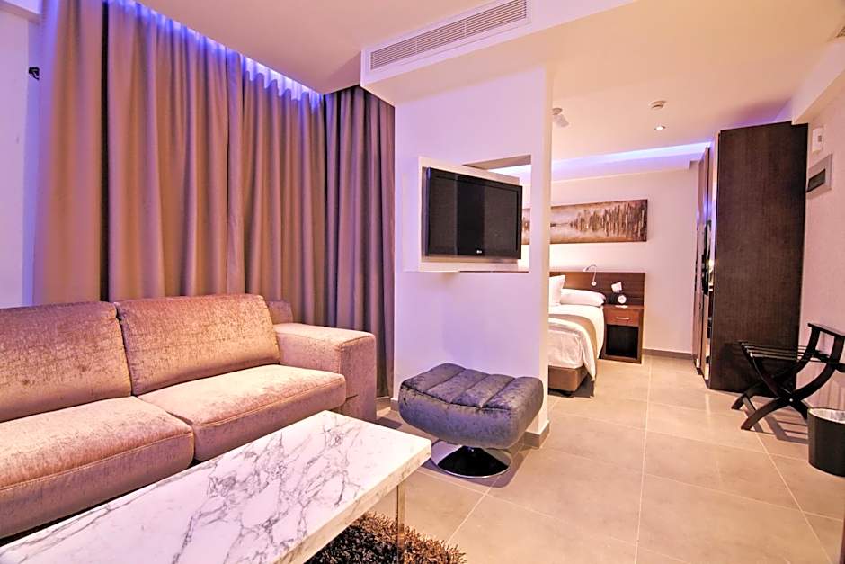 Achilleos City Hotel