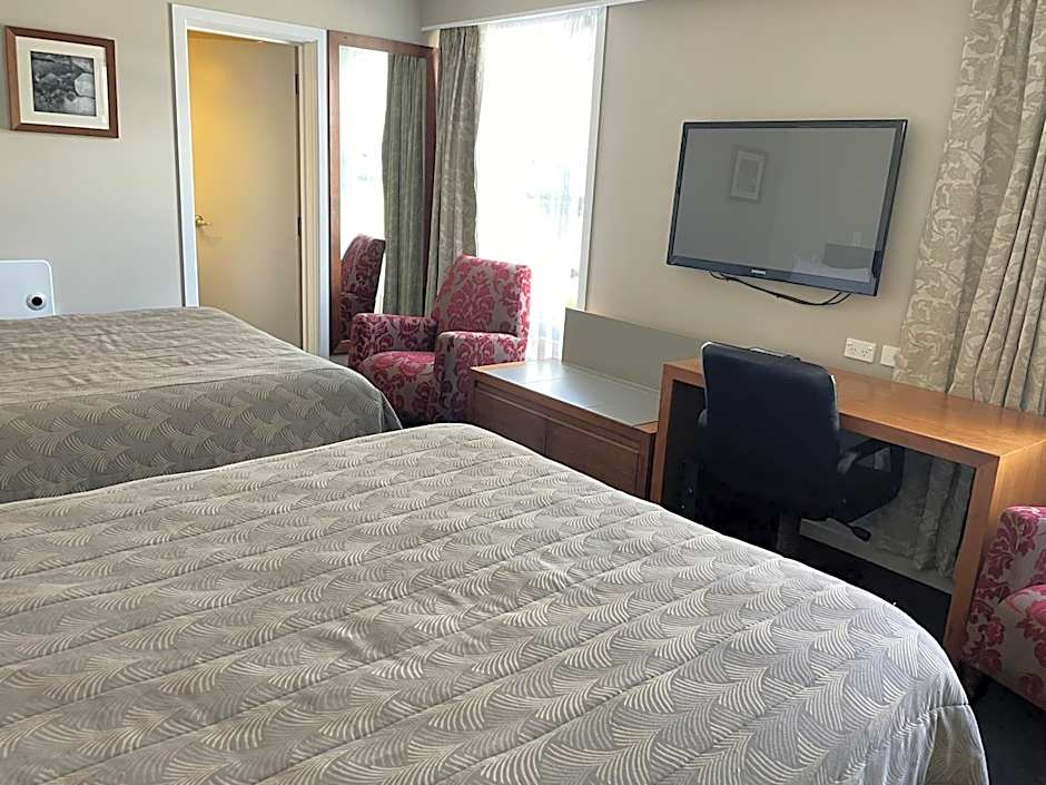 Discovery Settlers Hotel