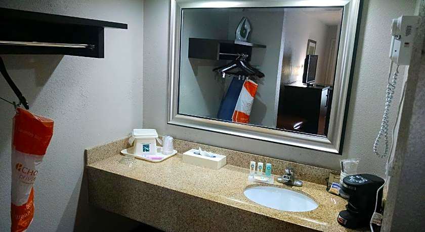 Quality Inn & Suites Stuttgart North