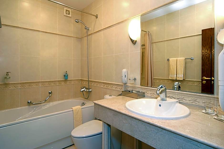 Grand Hotel London