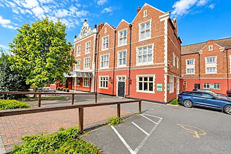 Belvilla Crewe Arms Hotel