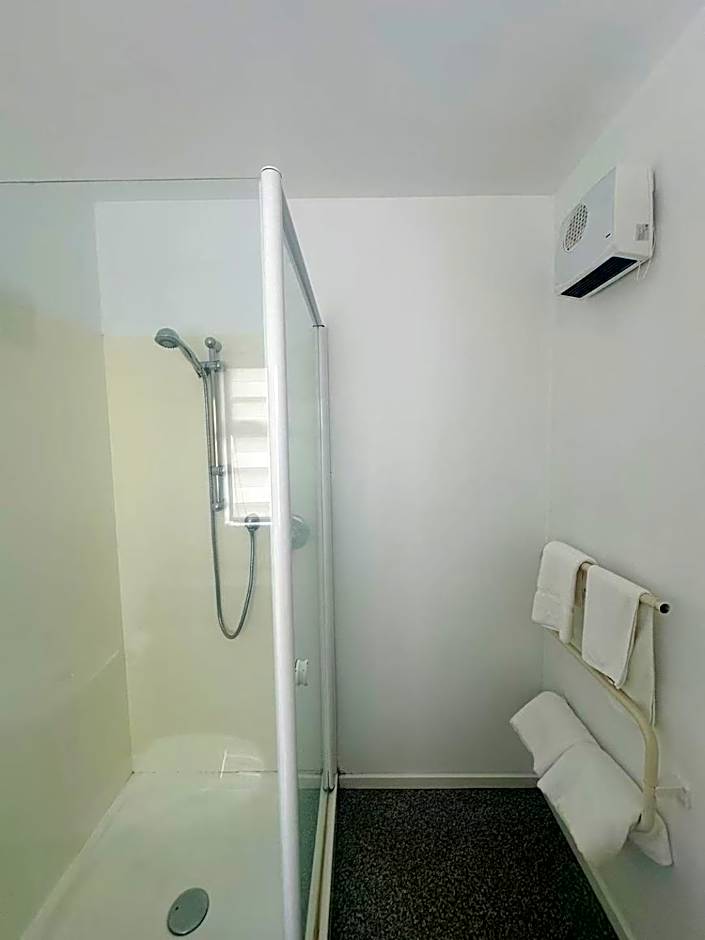 AAA Northlands Motel