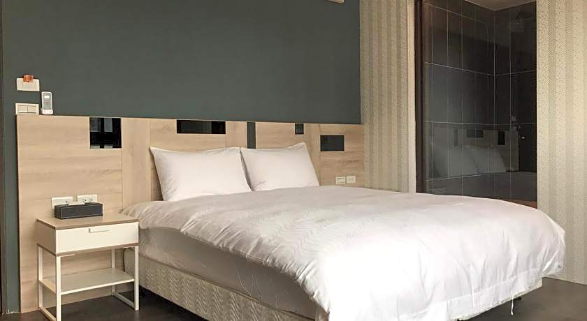 Ruo Shui Hotspring Hotel