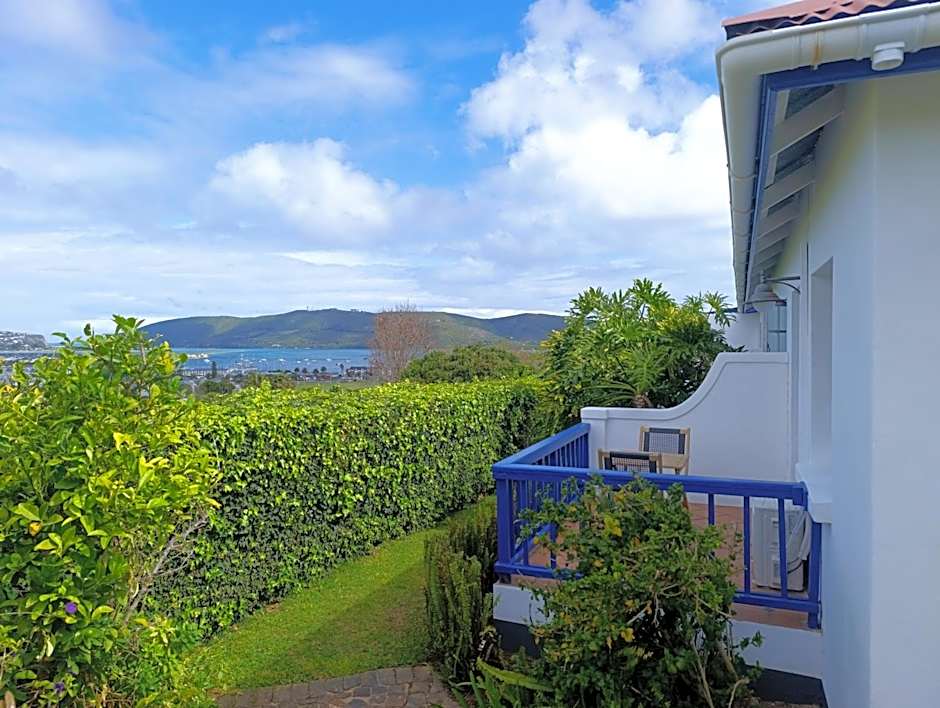 Guinea Fowl Lodge - Lagoon & Heads View B&B, Central Knysna
