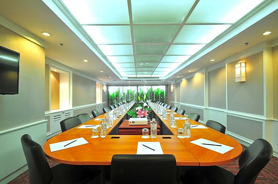 Centre Point Pratunam Hotel