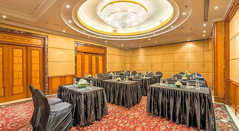 Hotel Parle International