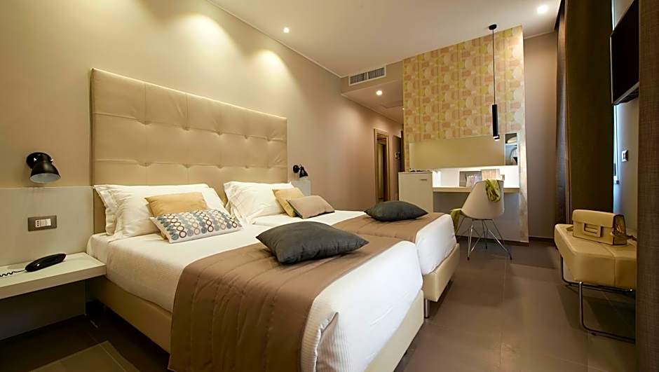 HOTEL H21