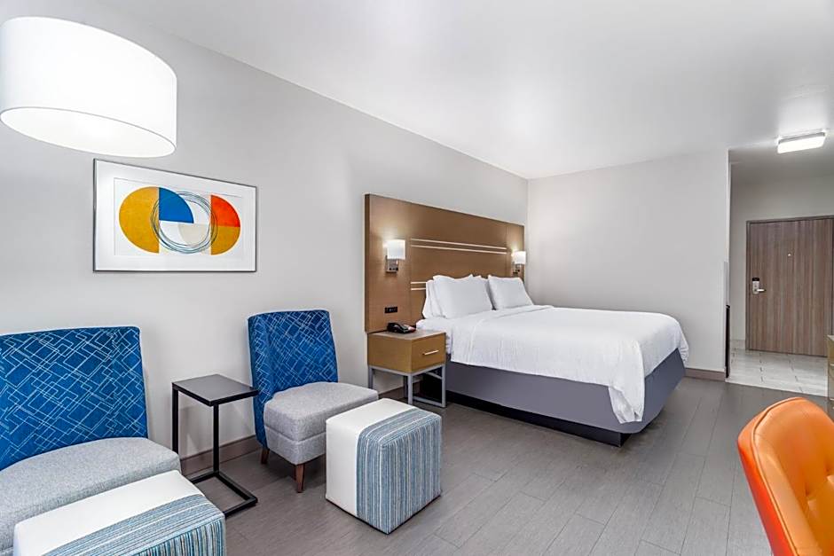 Holiday Inn Express & Suites Memphis Arpt Elvis Presley Blv By IHG