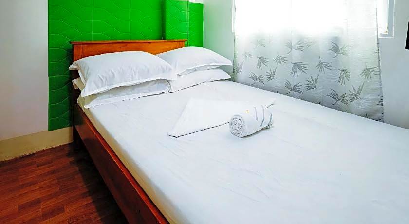 RedDoorz @ D128 Lodge Cagayan Valley