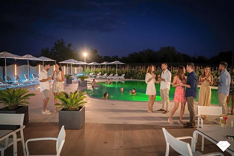 Ile Hotel