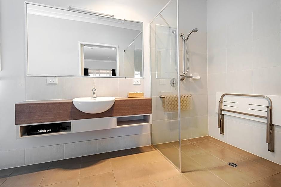 Roma Inland Motor Inn