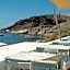 Akrotiri Hotel