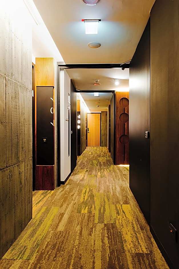 CHECK inn Taichung Zhongshan