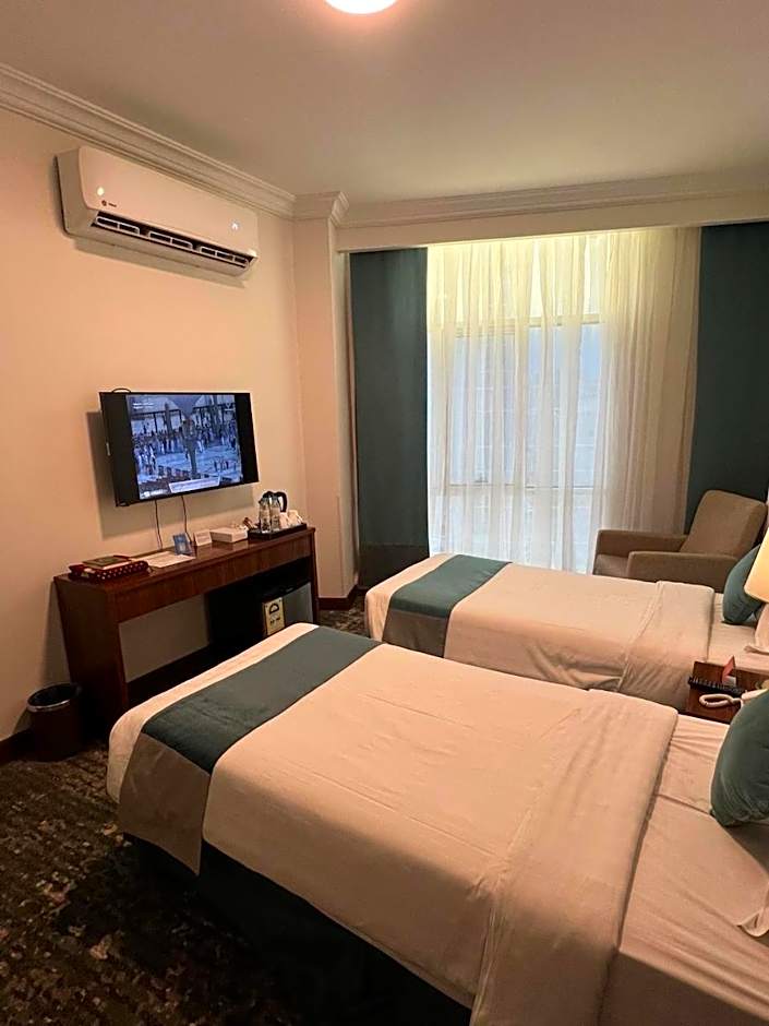 Zaha Al Madina Hotel