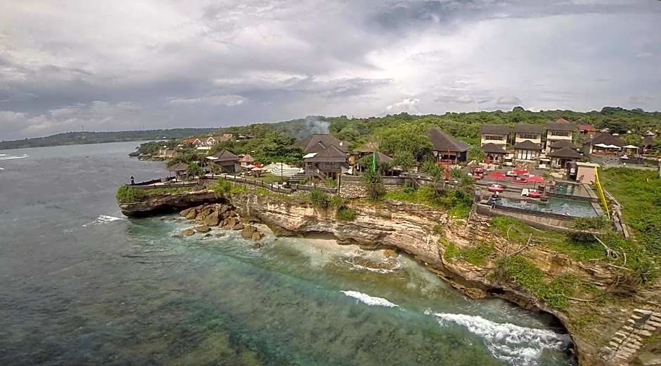 The Palms Ceningan Hotel