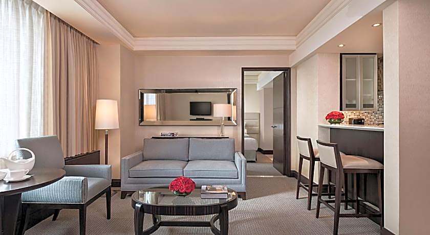 Crimson Hotel Filinvest City Manila