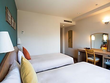 Economy Twin Room - Non-Smoking