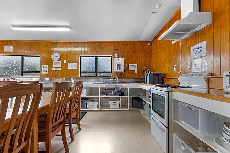 Manowhenua Lodge Hostel