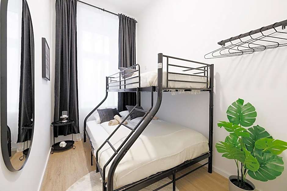 Central City Style Rooms by Home2