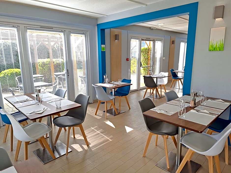 Campanile Versailles Buc