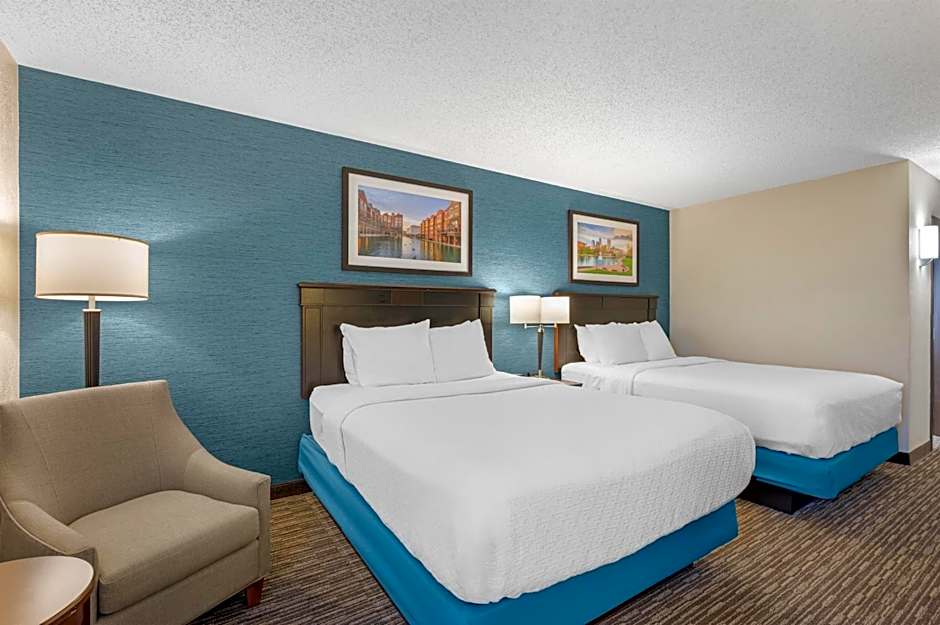 Best Western Plus Indianapolis North at Pyramids