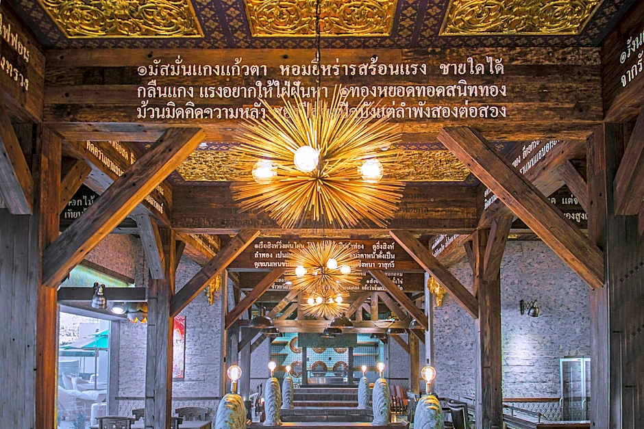 Crowne Plaza Muscat OCEC By IHG