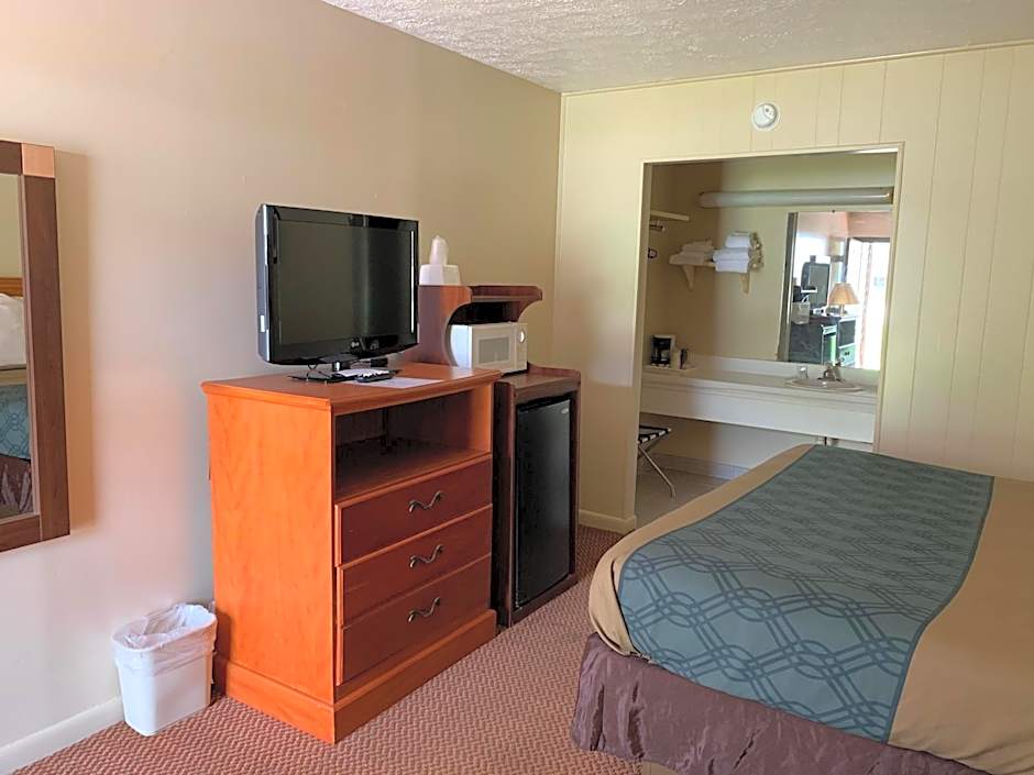 Travelowes Motel - Maggie Valley