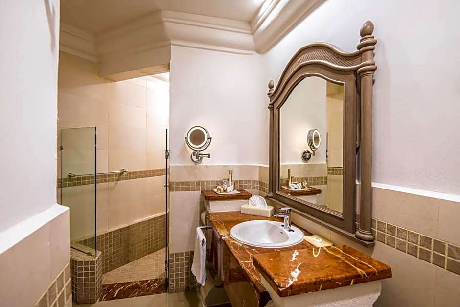 Wyndham Alltra Playa del Carmen Adults Only All Inclusive