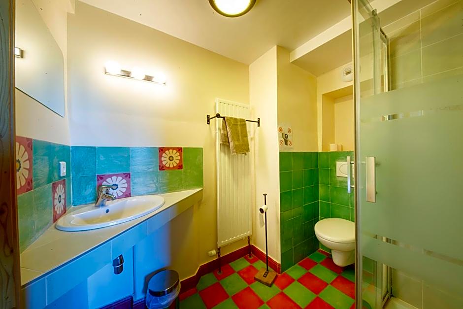 Eco-hôtel et Yourtes du Mercantour