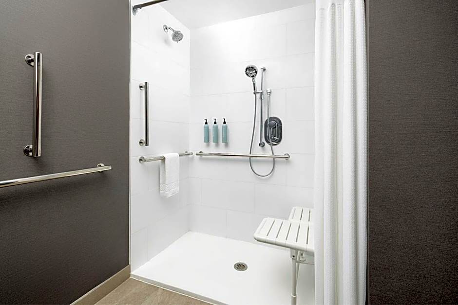 Courtyard by Marriott New Castle